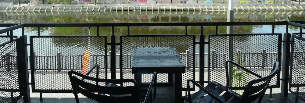 Фото Quayside Hotel