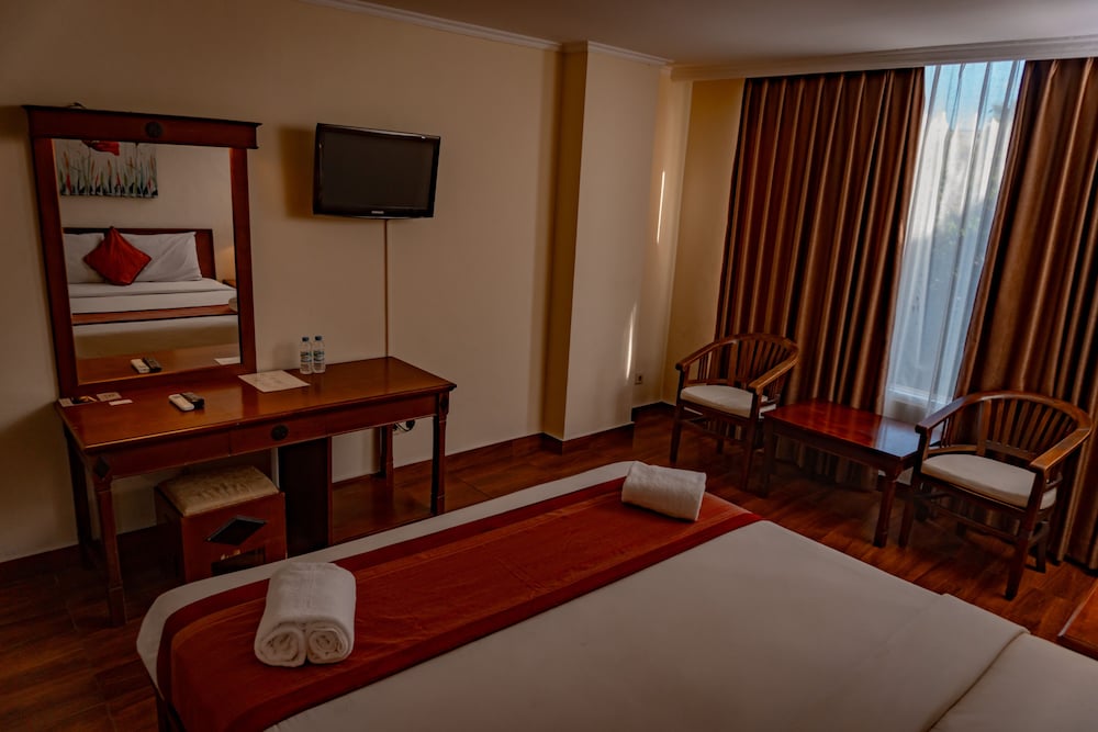 Фото Puri Dibia Hotel