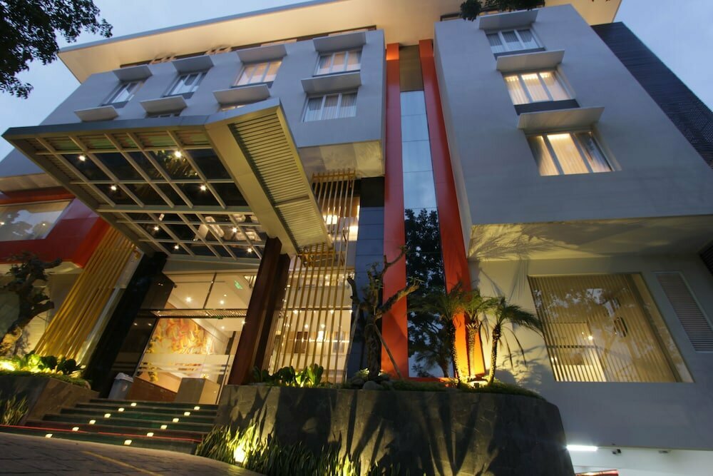 Hotel Zen Premium Near Rumah Mode, Bandung, photo