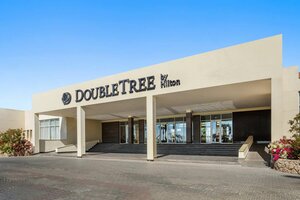 Гостиница DoubleTree by Hilton Sharm El Sheikh - Sharks Bay Resort