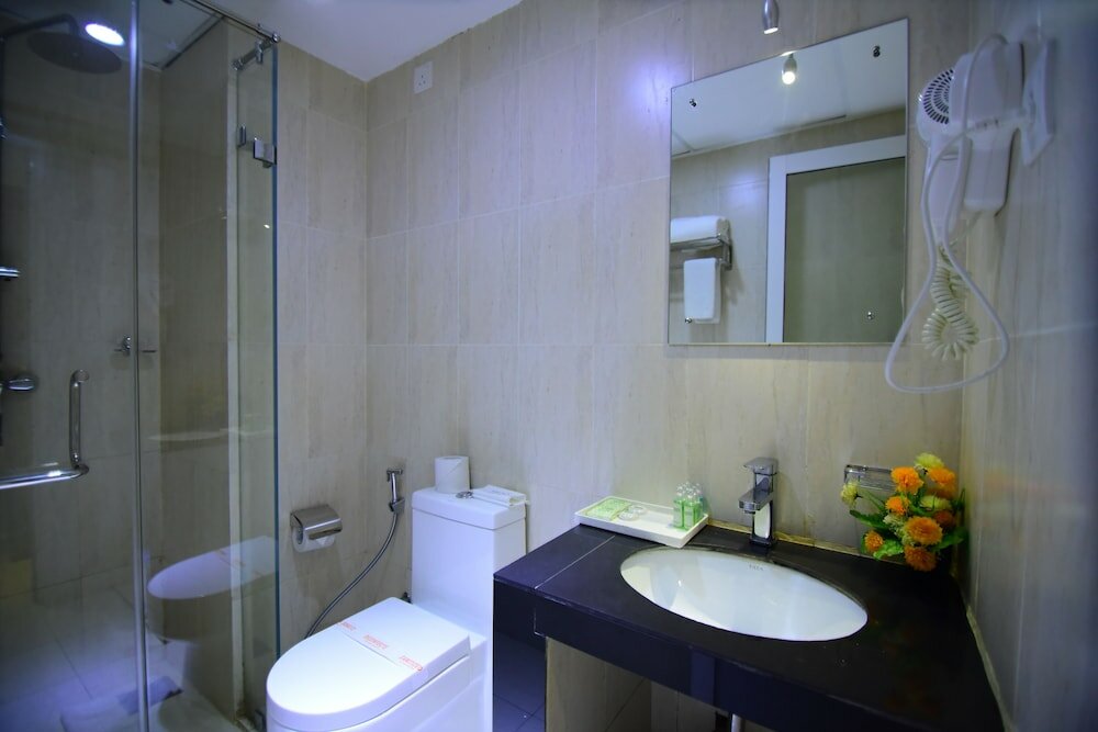 Фото Thilhara Days Inn