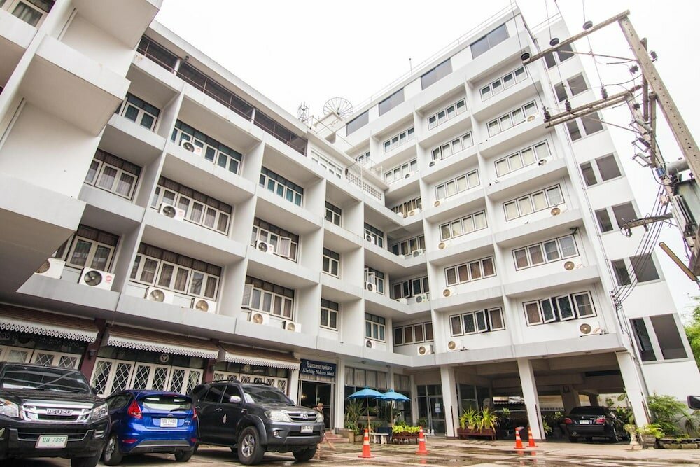 Фото Khelangnakorn Lampang Hotel