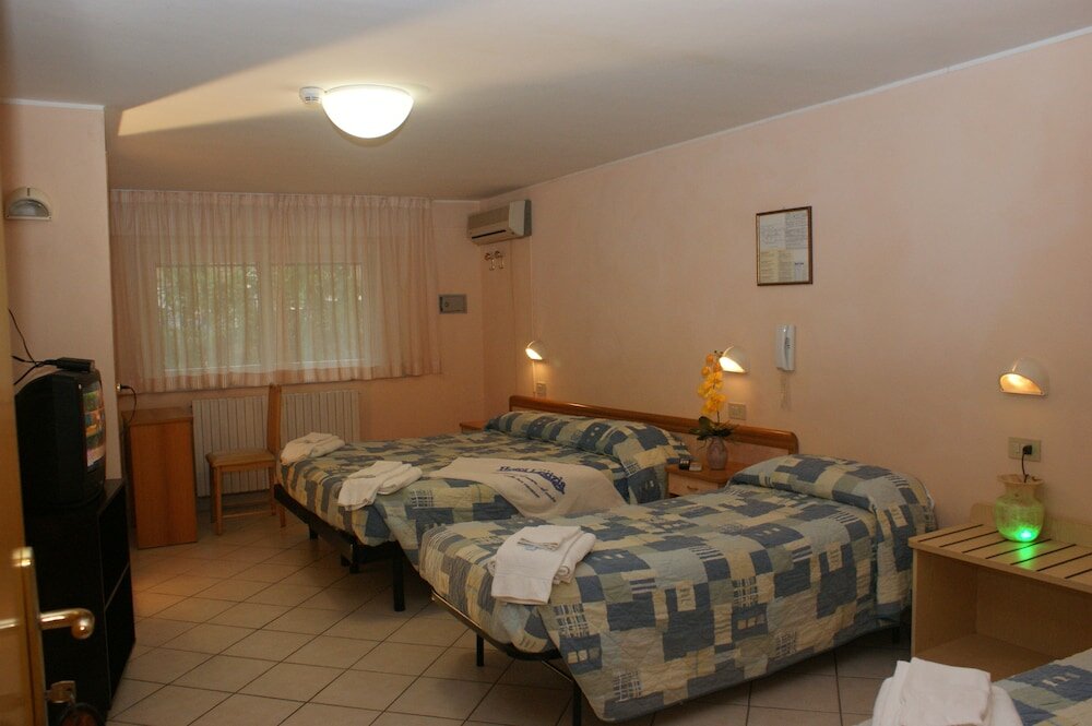 Фото Hotel Letizia