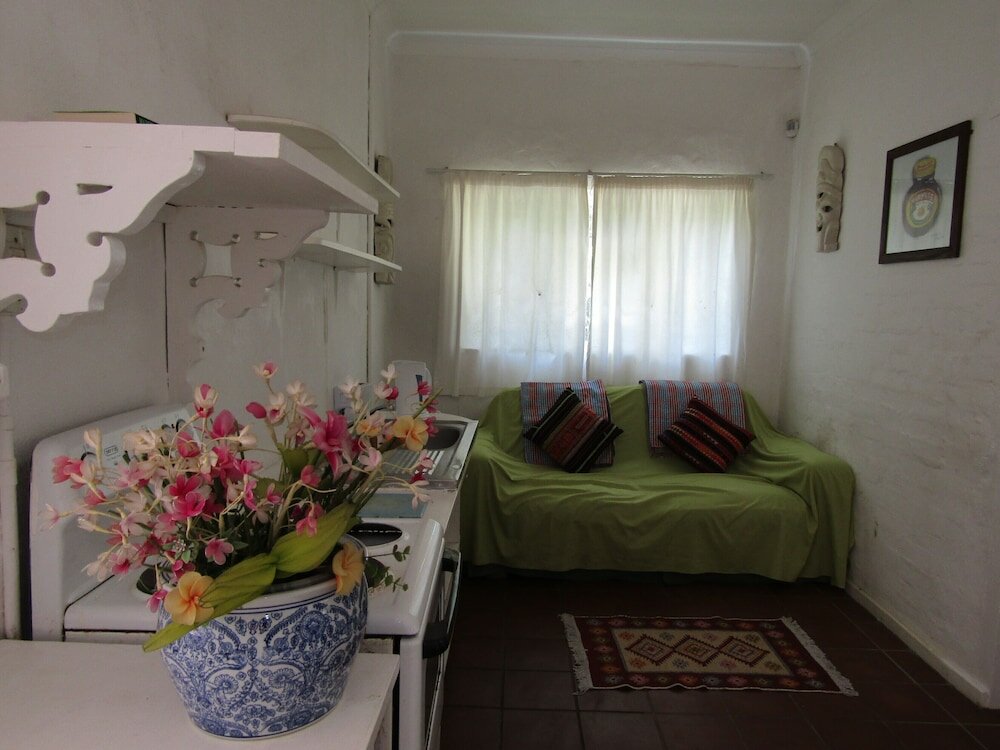 Фото Sugar Hill Manor Guesthouse