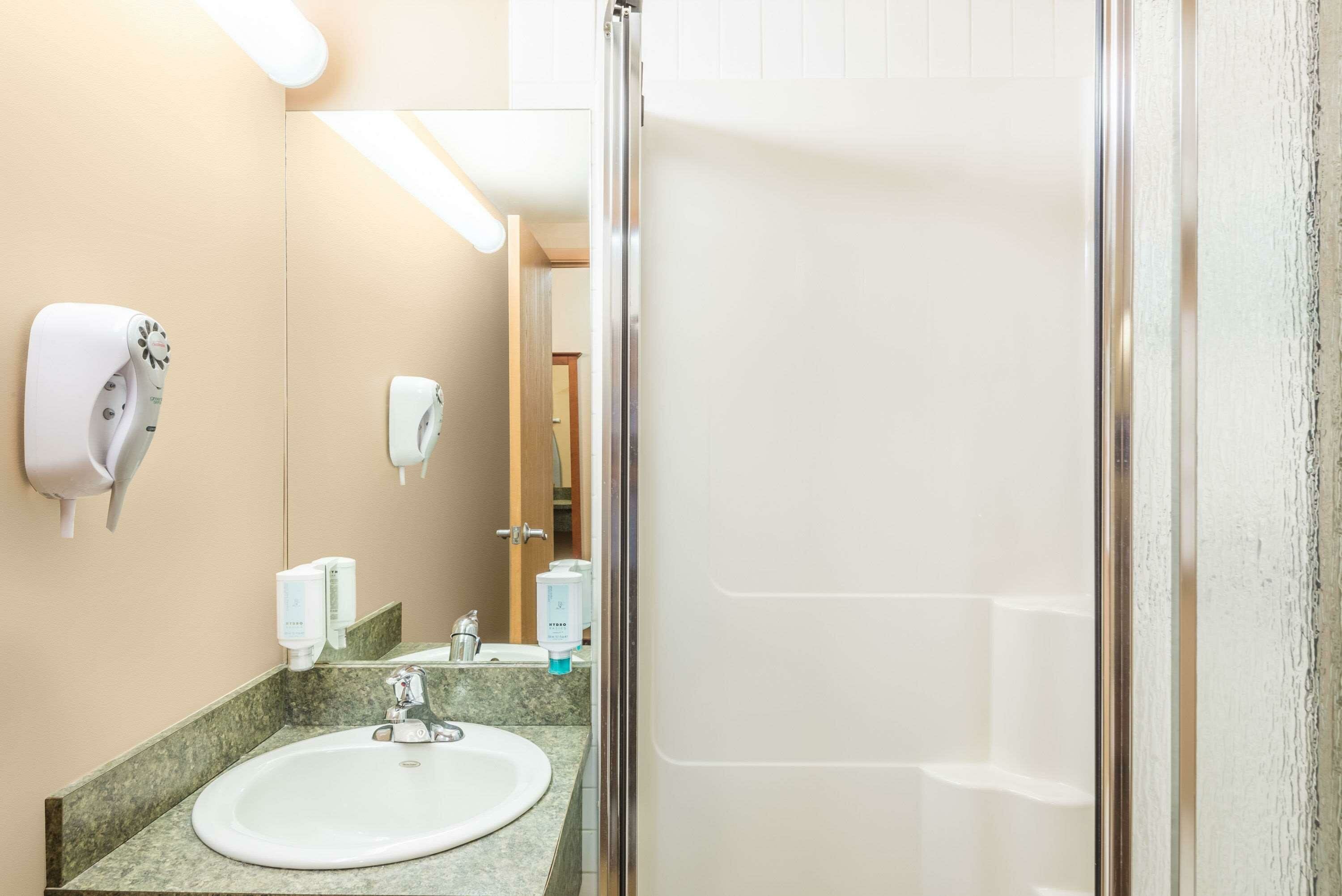 Фото Super 8 by Wyndham St Johns