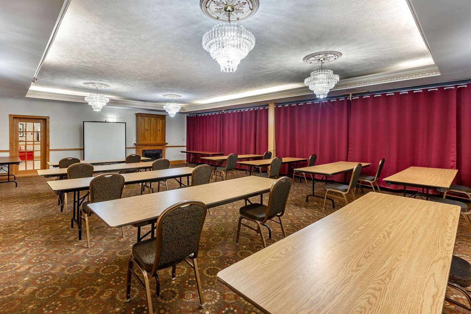 Фото SureStay Plus Hotel by Best Western Kincardine