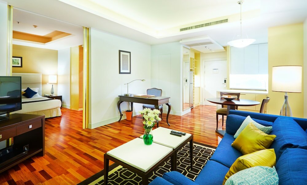 Фото The Duchess Hotel and Residences