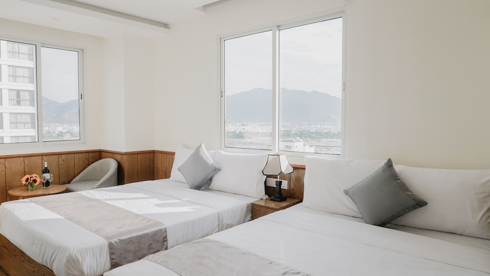 Фото Quang Vinh Hotel