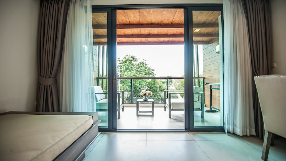 Фото B2 Riverside Premier Hotel