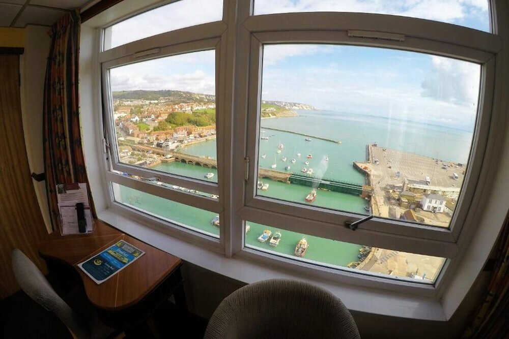 Фото Grand Burstin Hotel Folkestone