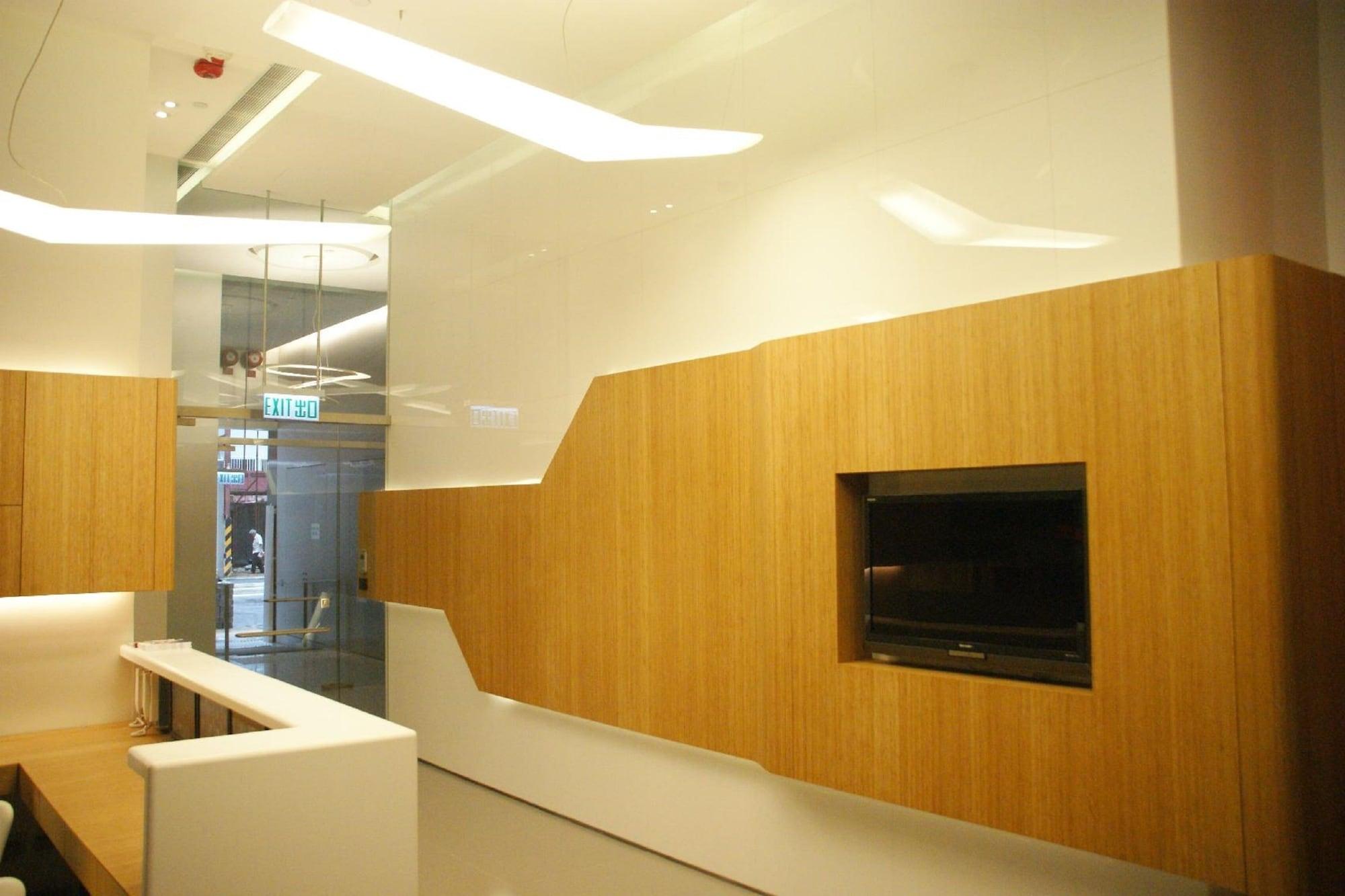 Фото 60 West Suites Hotel