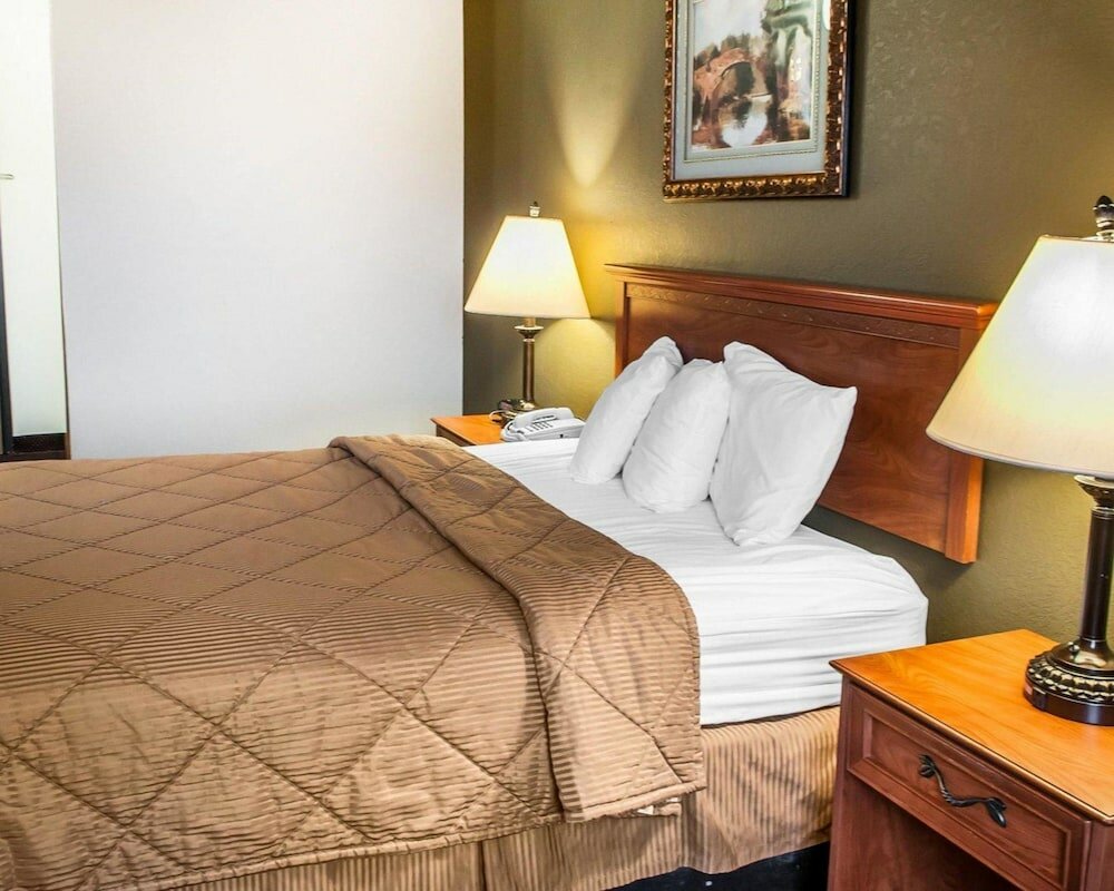 Фото Rodeway Inn of Espanola