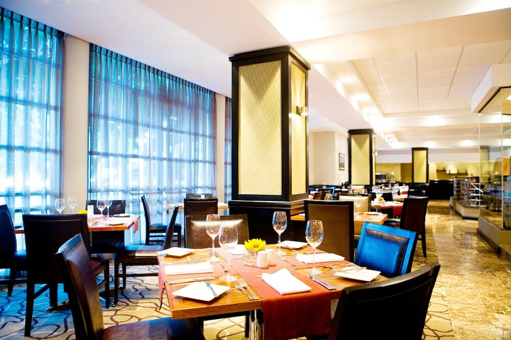 Фото Southern Sun Waterfront Cape Town