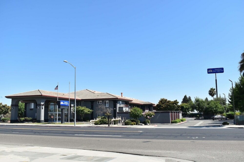 Фото Americas Best Value Inn Manteca