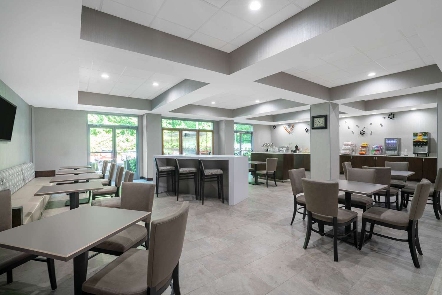 Фото Wingate by Wyndham Charlotte Airport I-85/i-485