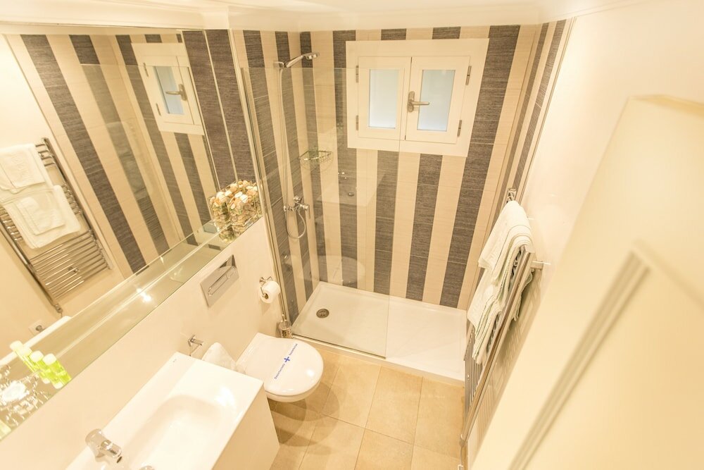 Фото Hotel y Apartamentos Des Puig