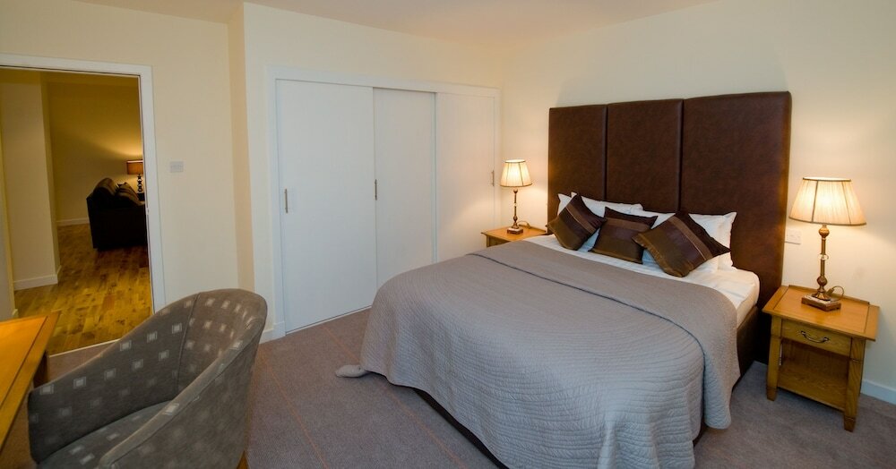 Фото Aberdeen Douglas Hotel