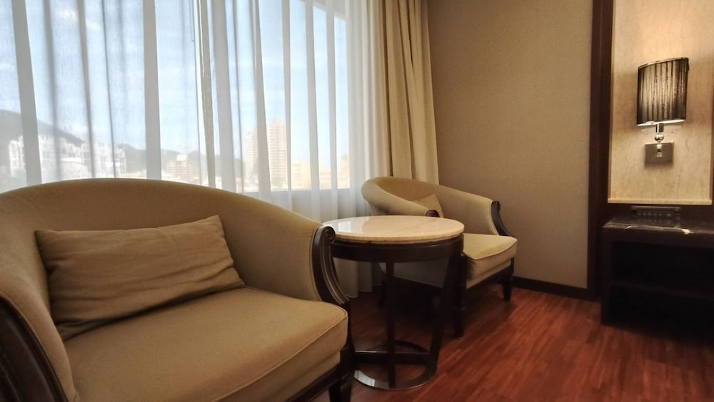 Фото S Aura Hotel