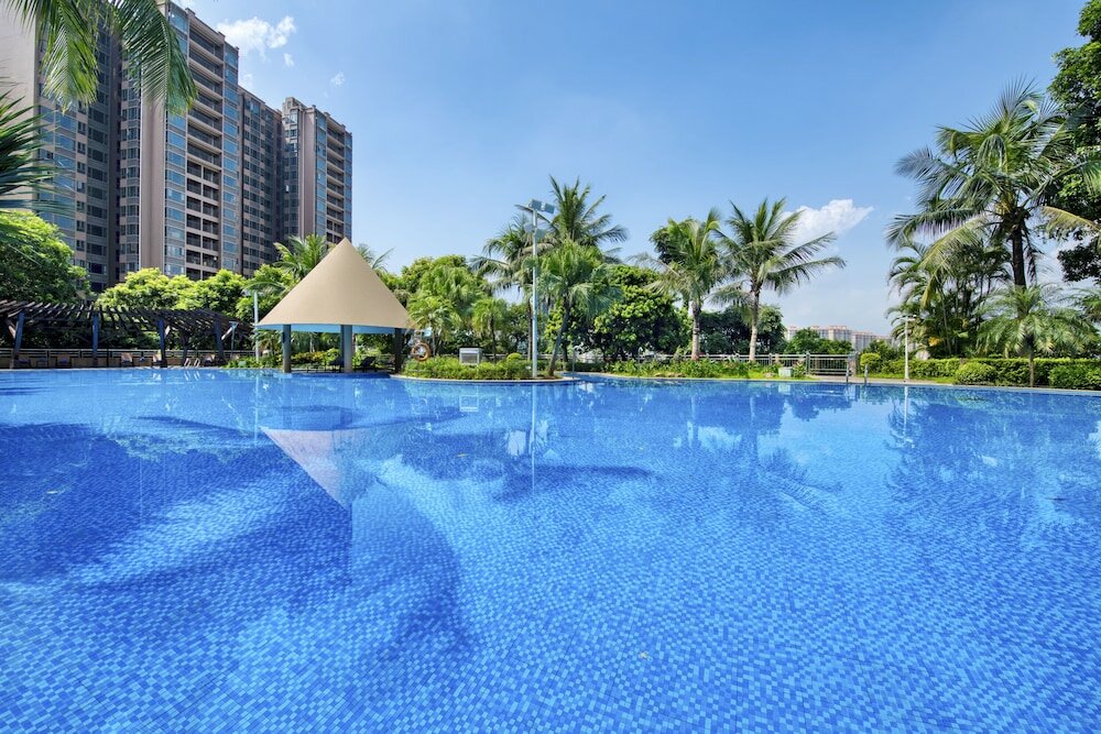 Фото Royal Garden Hotel