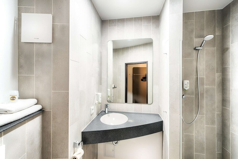 Фото B&b Hotel Kassel-City