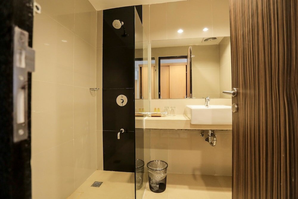 Фото Grand Asia Hotel