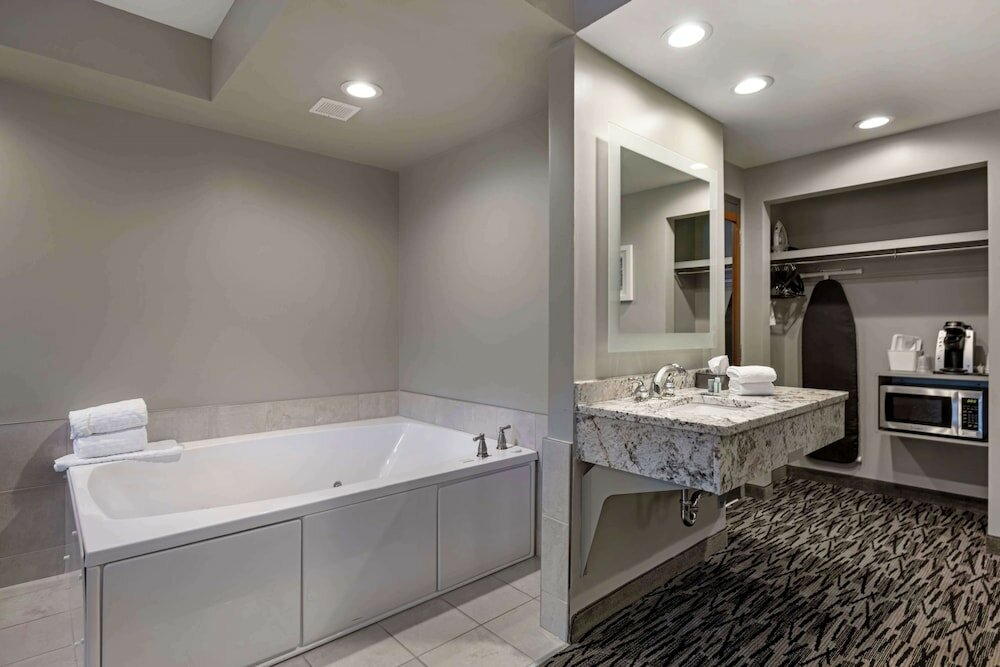 Фото Best Western on the Avenue