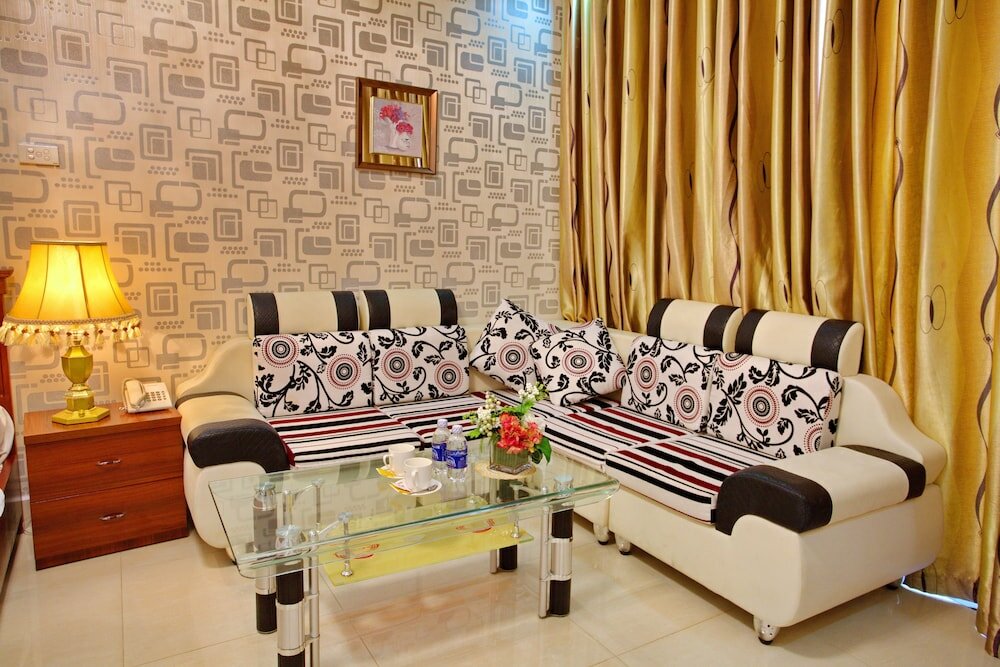 Фото Romeliess Hotel