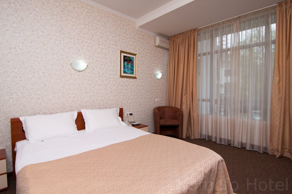 Фото Komilfo Hotel