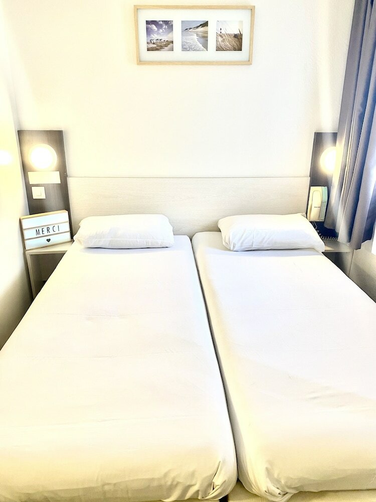 Фото Brit Hotel  Lyon Nord Dardilly