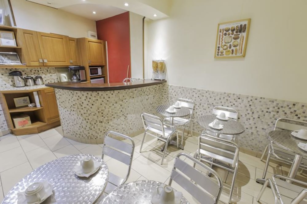 Фото Hotel Merryl