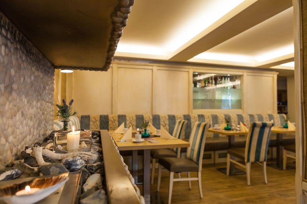 Фото Hotel Vier Jahreszeiten Kühlungsborn