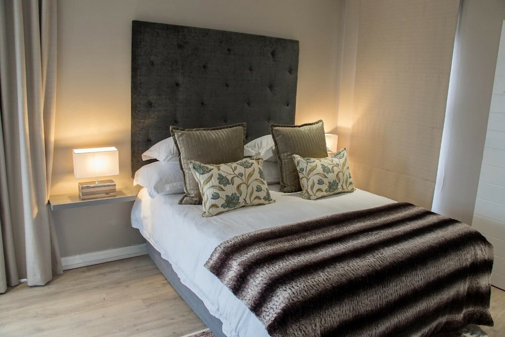 Фото A Queenslin Guesthouse