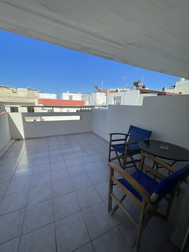 Фото Hotel Flisvos