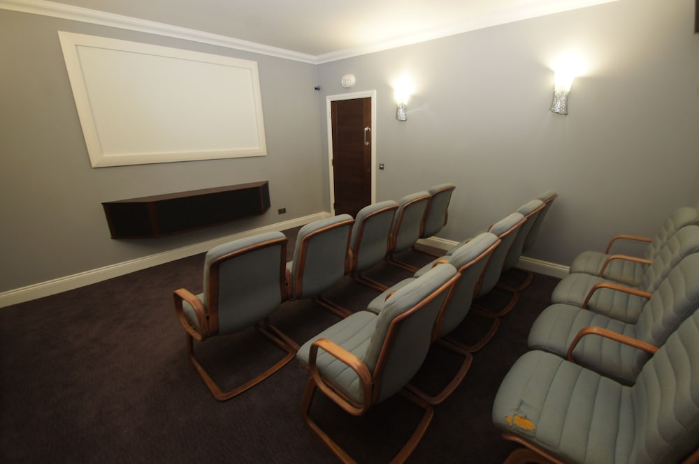 Фото New Westcliff Hotel