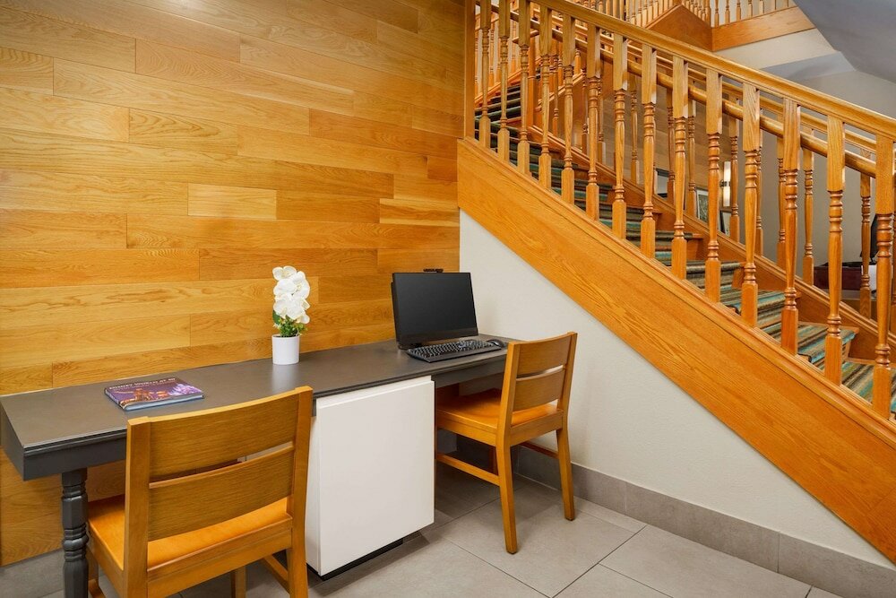 Фото Country Inn & Suites by Radisson, Orlando Airport, Fl