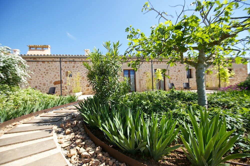 Фото Bennoc Petit Hotel