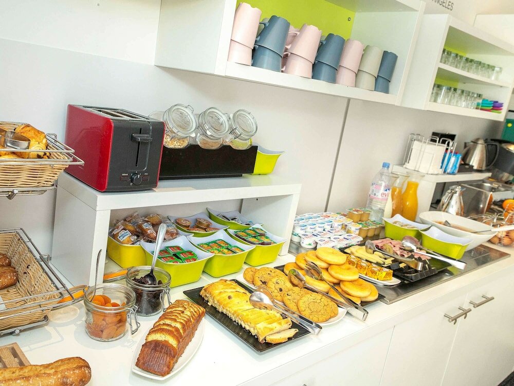 Фото Ibis Styles Cannes le Cannet 