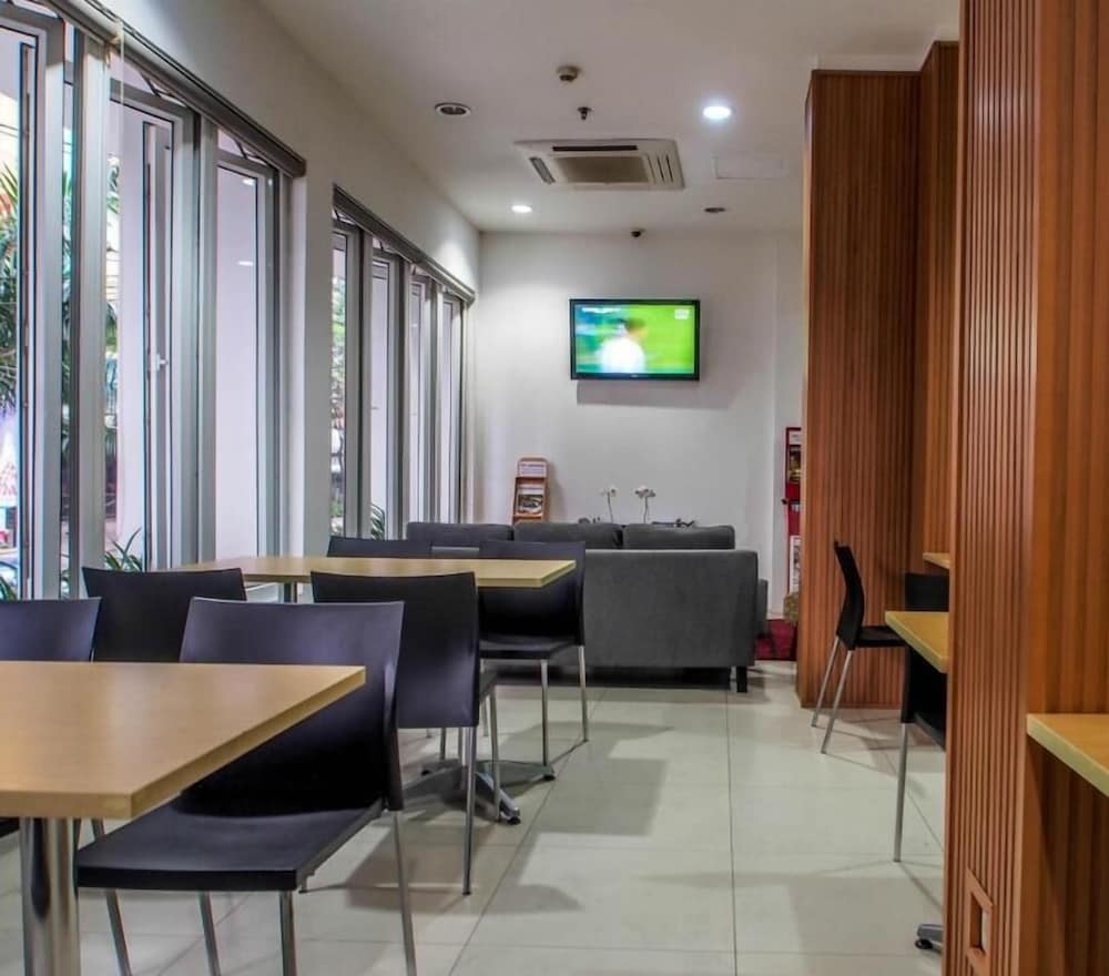 Фото M Hotel Jakarta