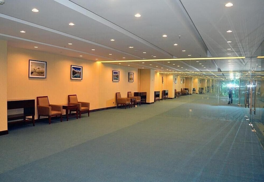 Фото Days Hotel & Suites by Wyndham Hengan Chongqing