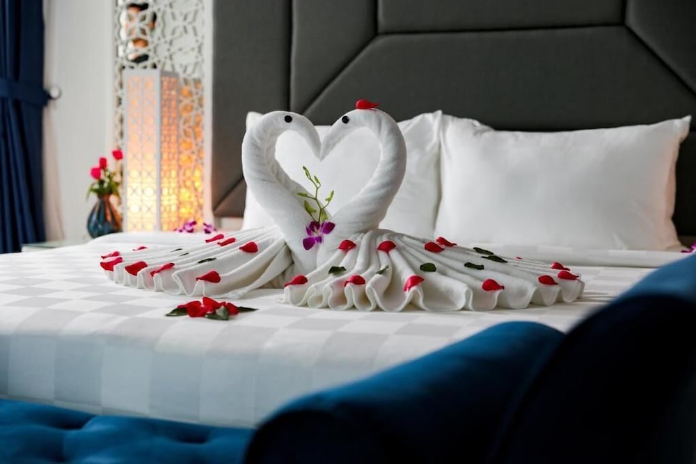 Фото Victor Metropolis Hotel & Rooftop Bar