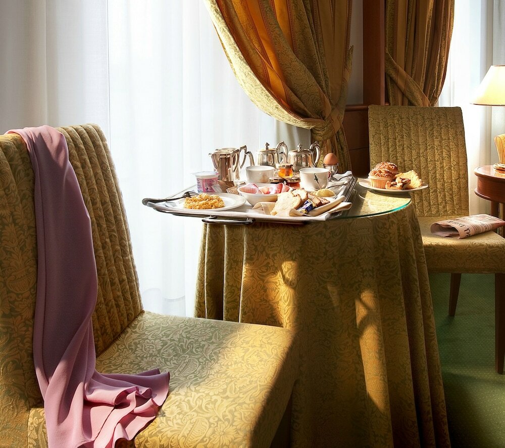 Фото Hotel Cavour