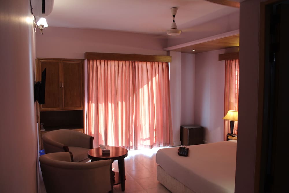 Фото Hotel Sea Crown