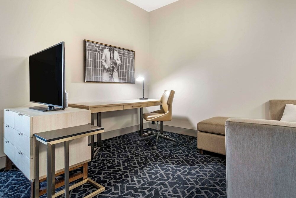 Фото Lyric Hotel West End, Ascend Hotel Collection