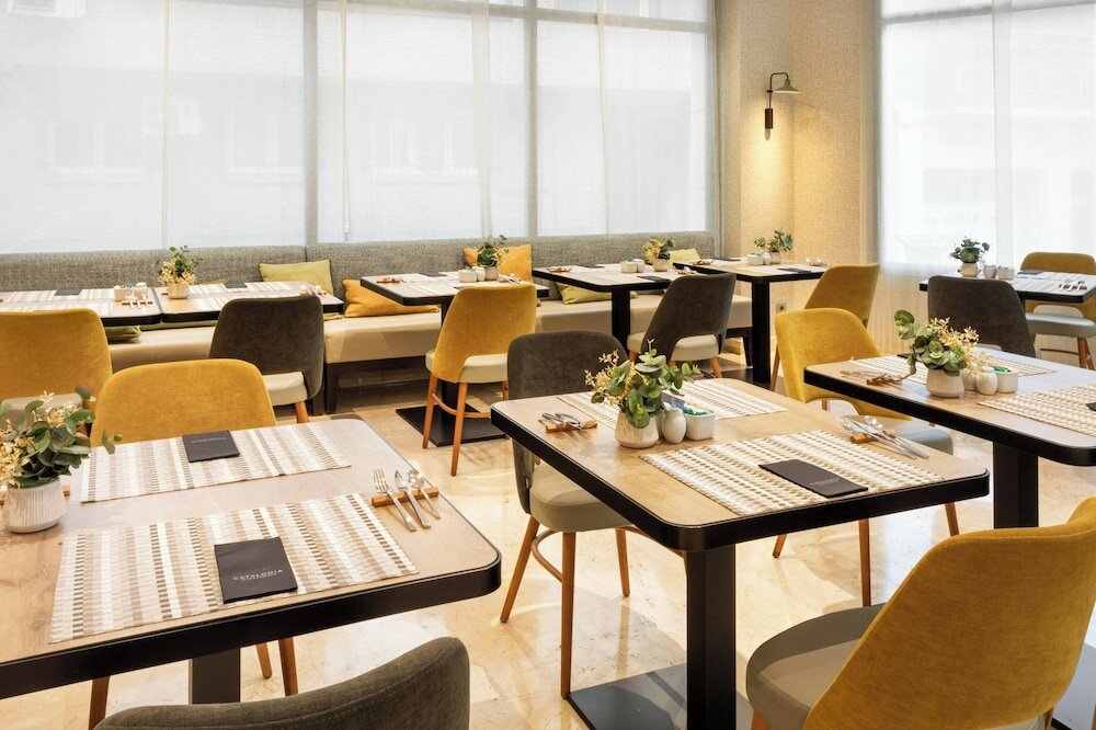 Фото Catalonia El Retiro