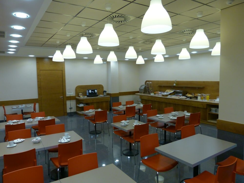 Фото Hotel Condes de Haro