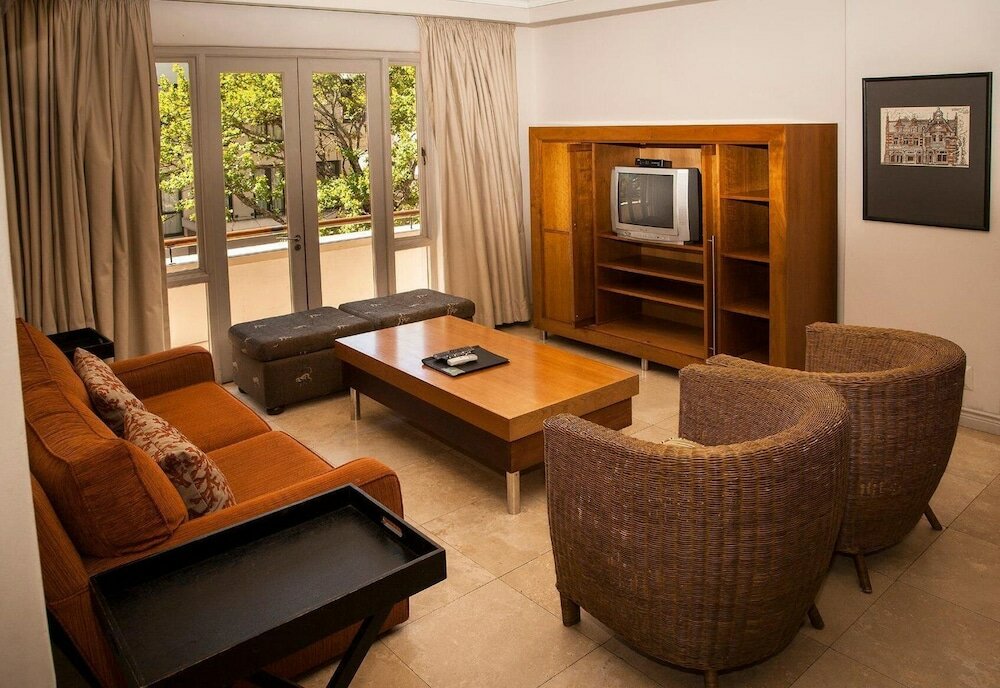 Фото The Stellenbosch Hotel