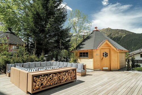 Гостиница Alpine Hotel Wengen в Лаутербруннене