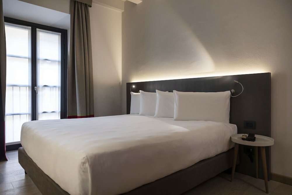 Фото Savona 18 Suites