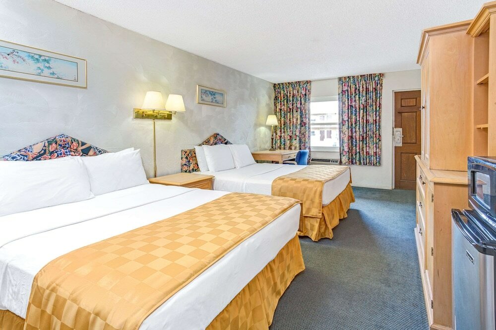 Фото Knights Inn Kissimmee