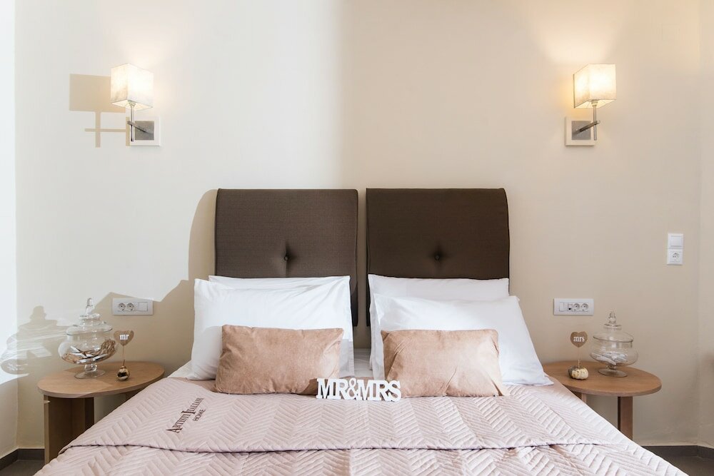 Фото Mirage Studios